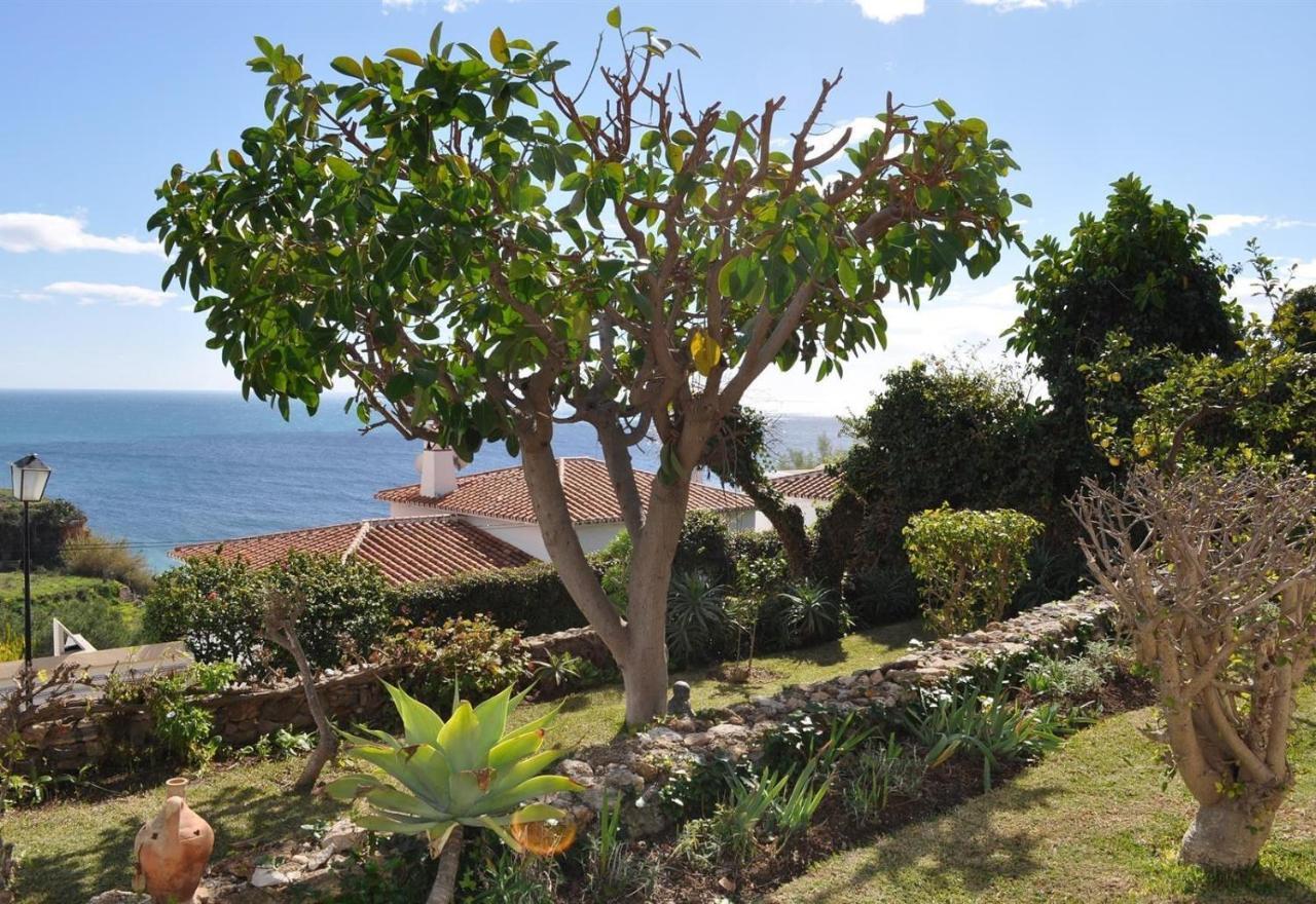 Villa La Chinita Nerja Bagian luar foto